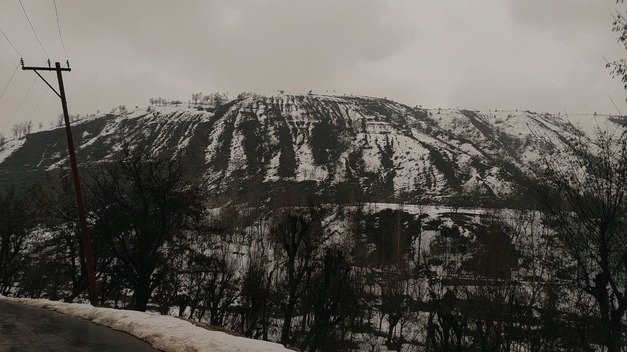 Kashmir's Ancient Lake: Uncovering the Valley's Hidden History